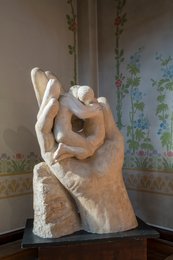 Art-Nouveau;-Chapel;-Child;-Floral-decoration;-Hand;-Jules-Astruc;-Kaleidos;-Kaleidos-images;-La-parole-à-limage;-Notre-Dame-du-Travail-church;-Parisian-heritage;-Places-of-worship;-Plaster-sculpture;-Religious-symbolism;-Stories-Pictures;-Tarek-Charara